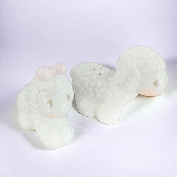 1996 Prescious Moments Noahs Ark Lamb Sheep Salt and Pepper Shaker Set 2 Ceramic - Picture 2 of 16